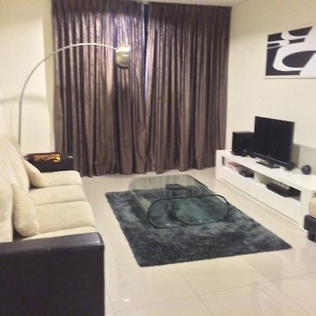 Kl Service Suite At Taragon Kuala Lumpur Buitenkant foto